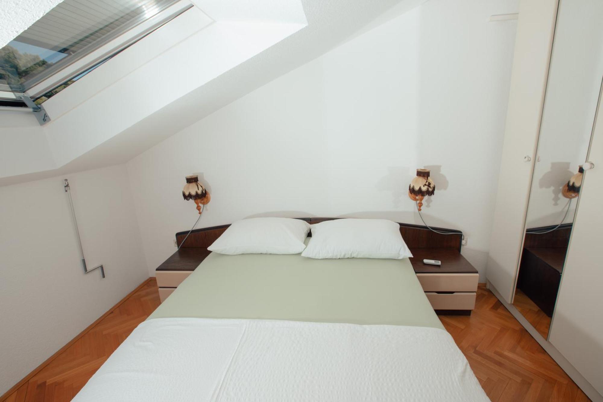 Apartmani Miljak Omiš Exterior foto
