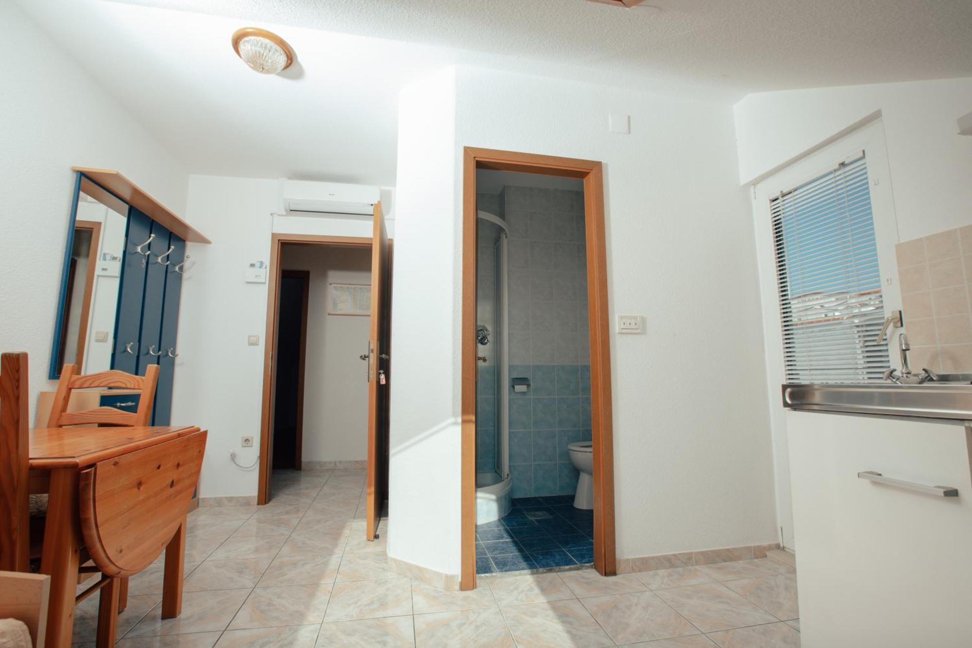 Apartmani Miljak Omiš Exterior foto