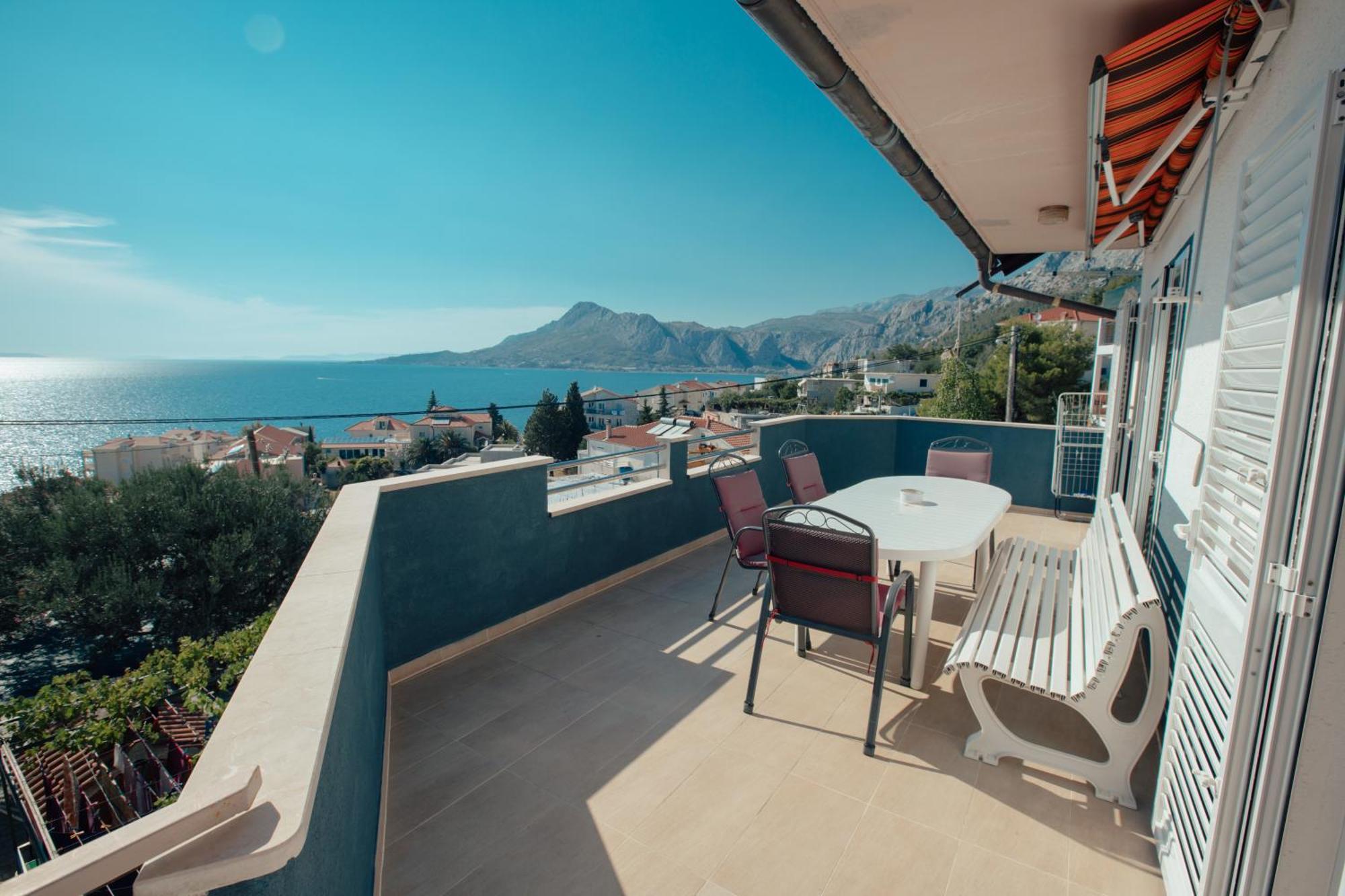 Apartmani Miljak Omiš Exterior foto