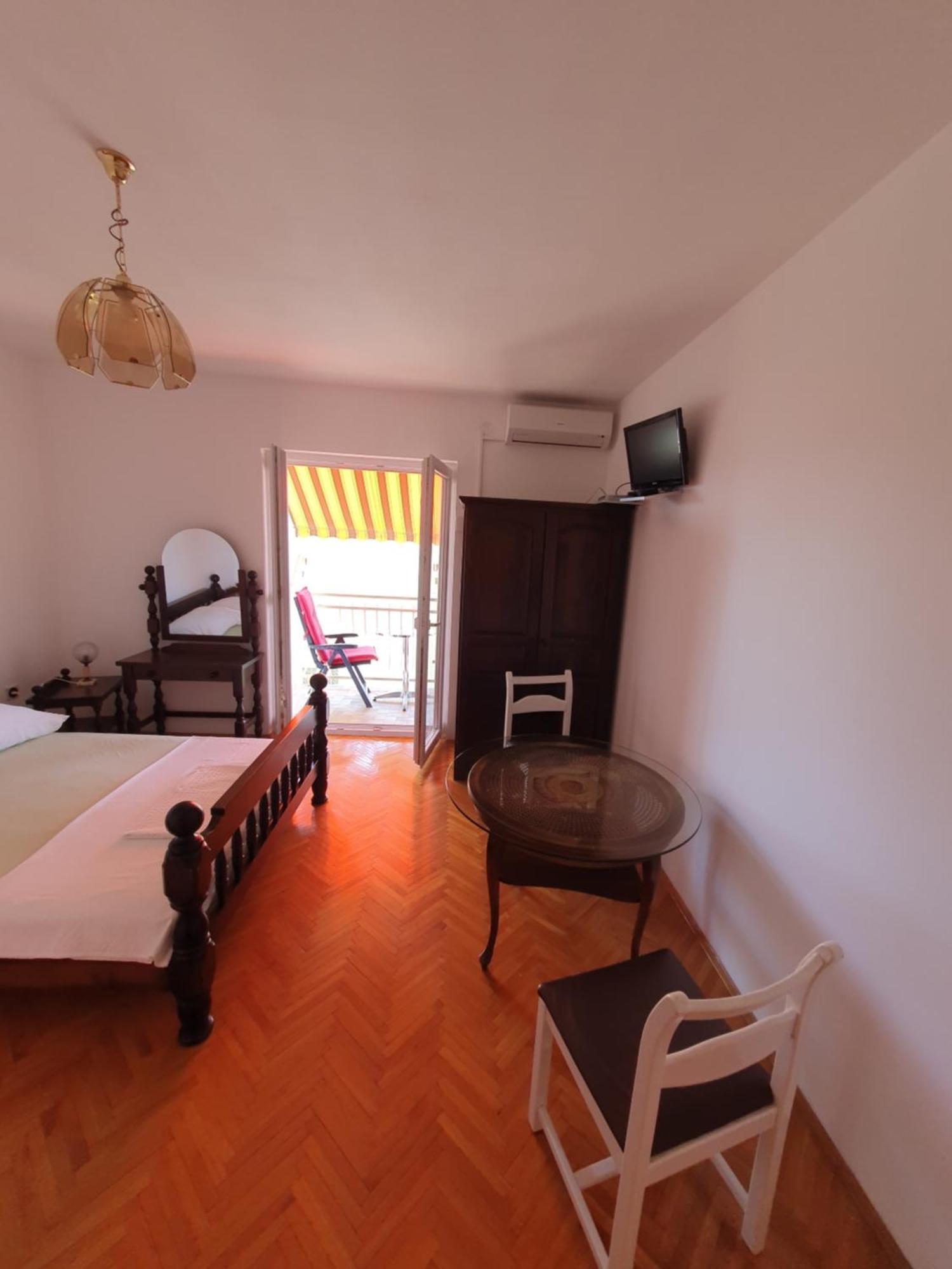 Apartmani Miljak Omiš Exterior foto